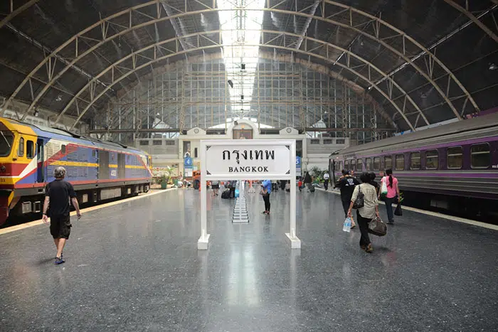 La stazione ferroviaria Hua Lamphong a Bangkok