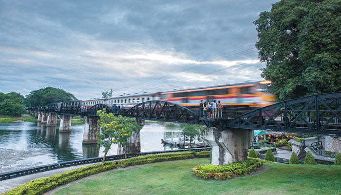 Treni da Bangkok a Kanchanaburi