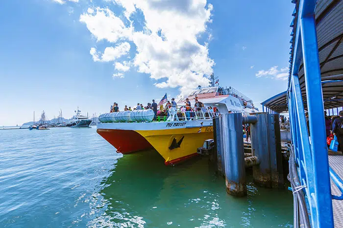 Traghetto ad alta velocità da Penang a Langkawi