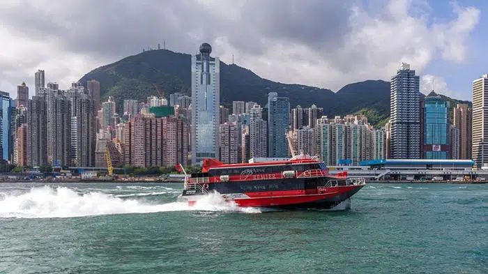 Da Hong Kong a Macau in Traghetto