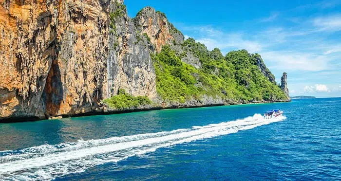 Da Koh Lanta all&rsquo;Aeroporto di Krabi con il Motoscafo e Pulmino