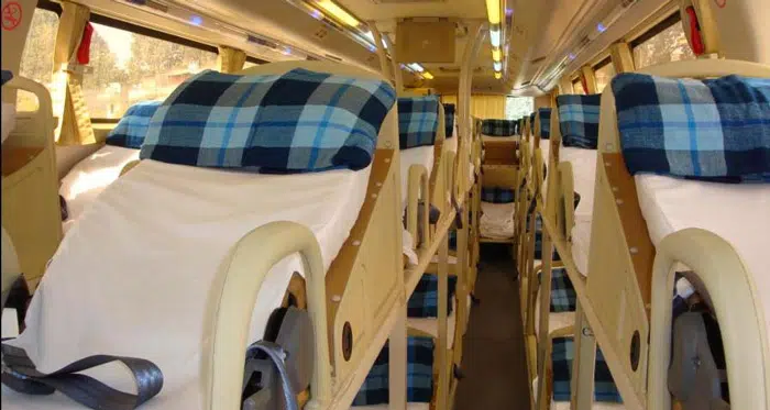 Autobus da Ninh Binh a Hue