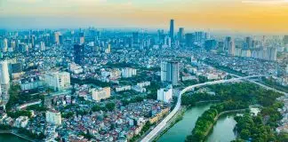 Dall’Aeroporto di Hanoi alla Città