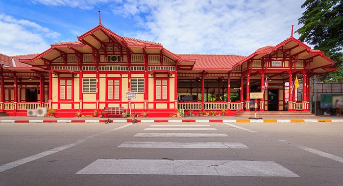 Raggiungi la stazione ferroviaria di Hua Hin