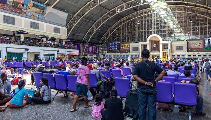 Interno della stazione ferroviaria di Hua Lamphong